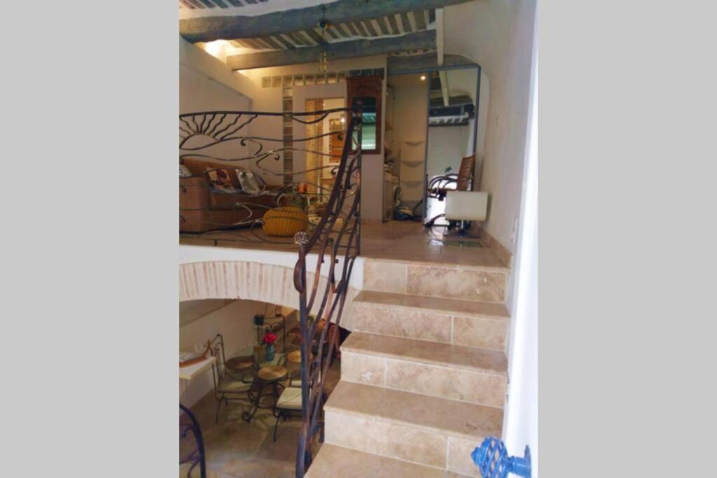 Appartement De Charme Au Coeur Du Vieil Antibes Esterno foto